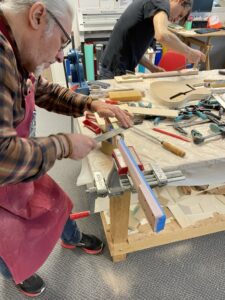 Atelier fabrication de guitare électrique
